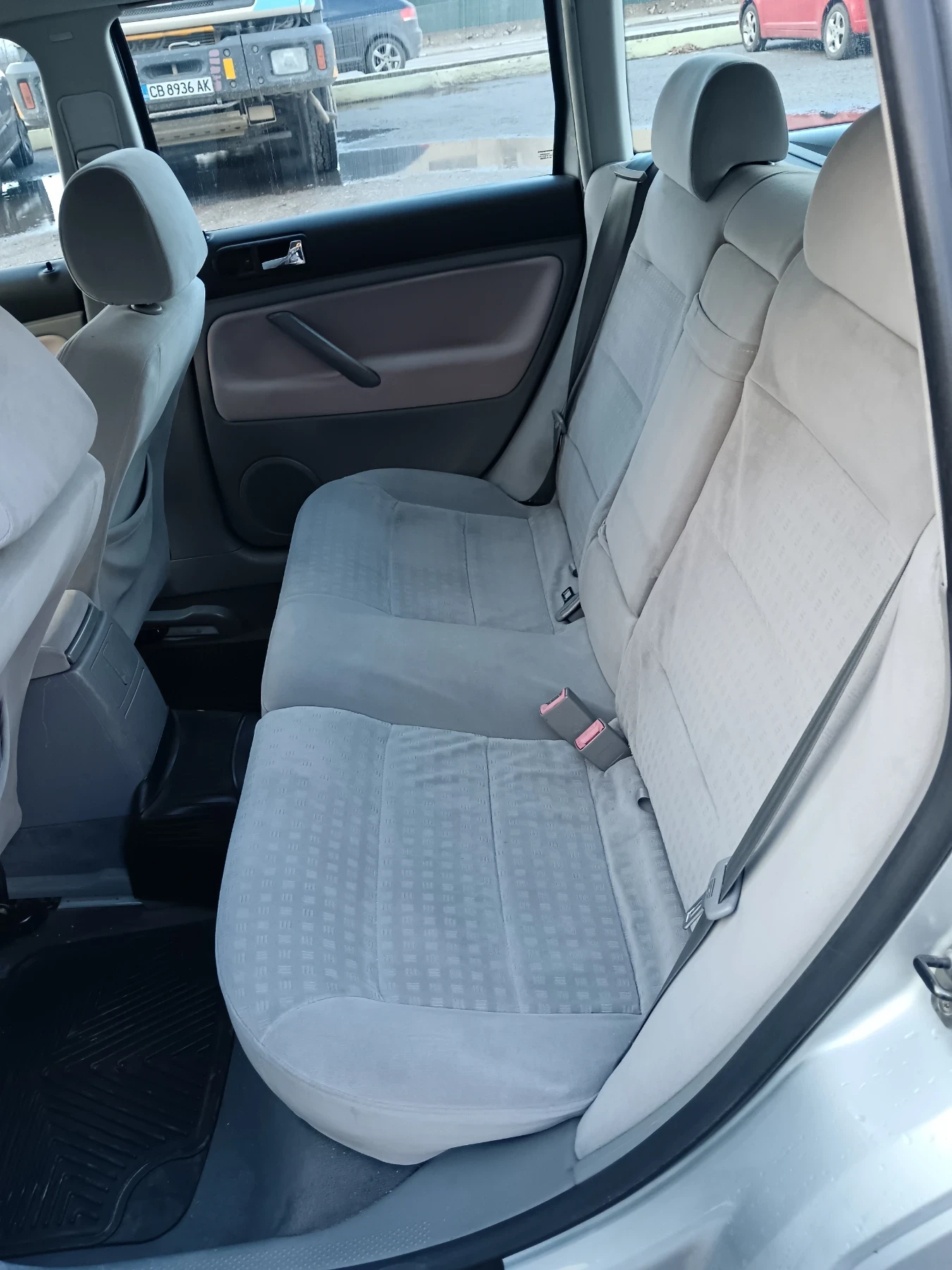 VW Passat 2.0i ��� �����������  | Mobile.bg � ����������� 10