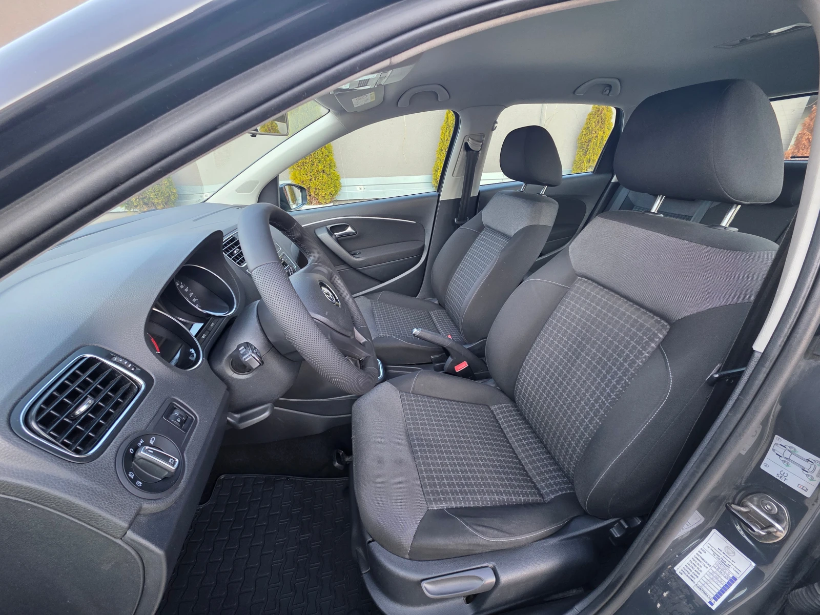 VW Polo  V-1.4 TDI-75hp-BlueMotiin-facelift | Mobile.bg � ����������� 11