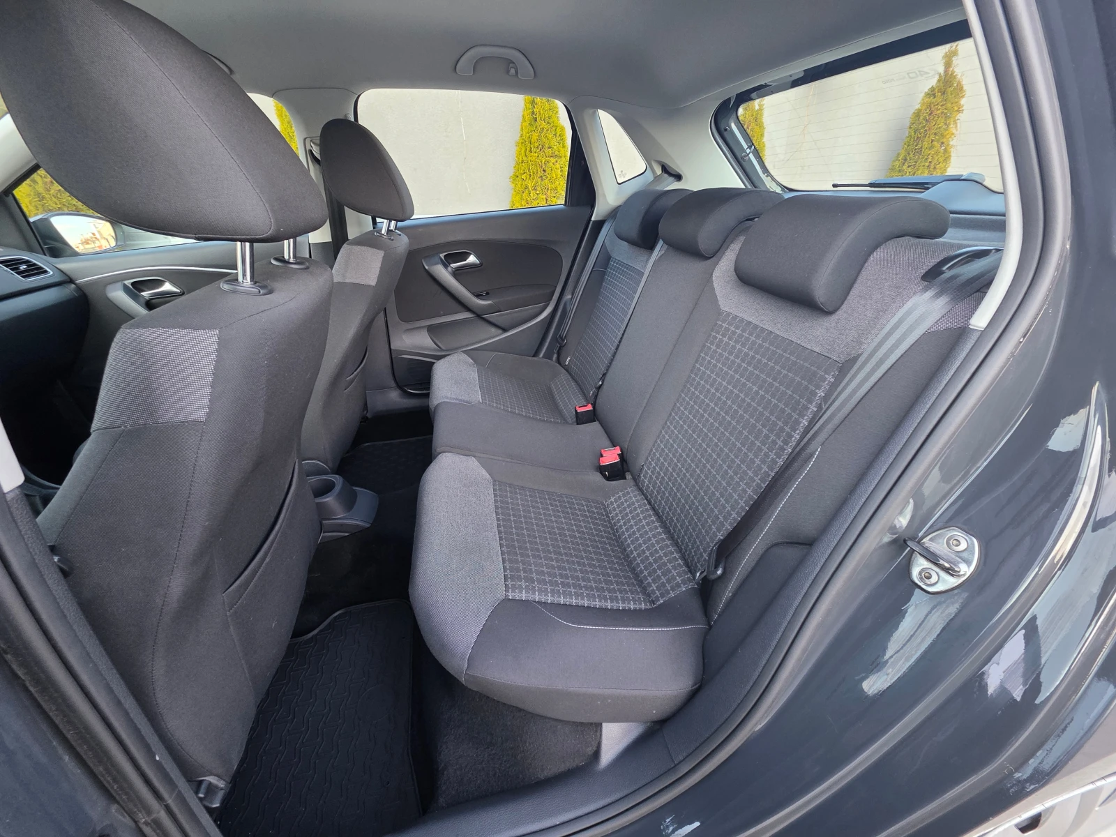 VW Polo  V-1.4 TDI-75hp-BlueMotiin-facelift | Mobile.bg � ����������� 12