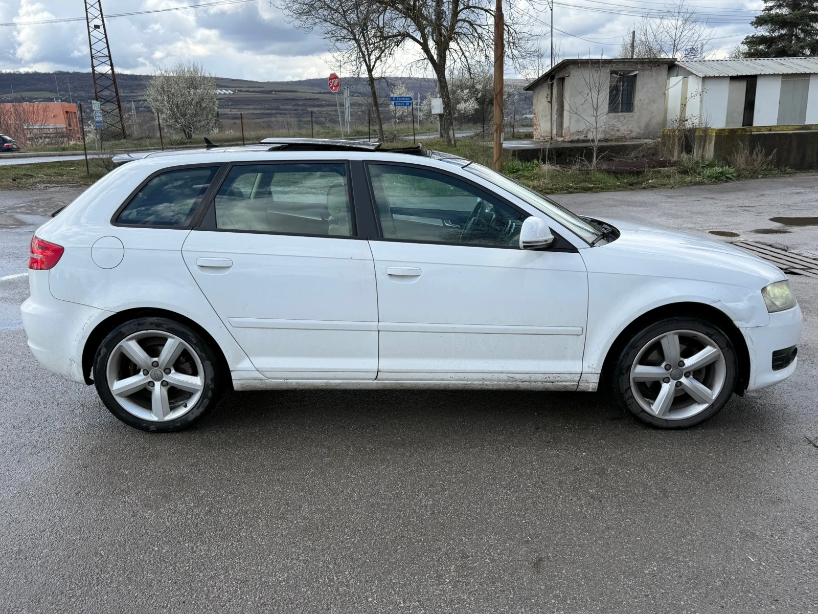 Audi A3 2.0TDI, снимка 4 - Автомобили и джипове - 54115836