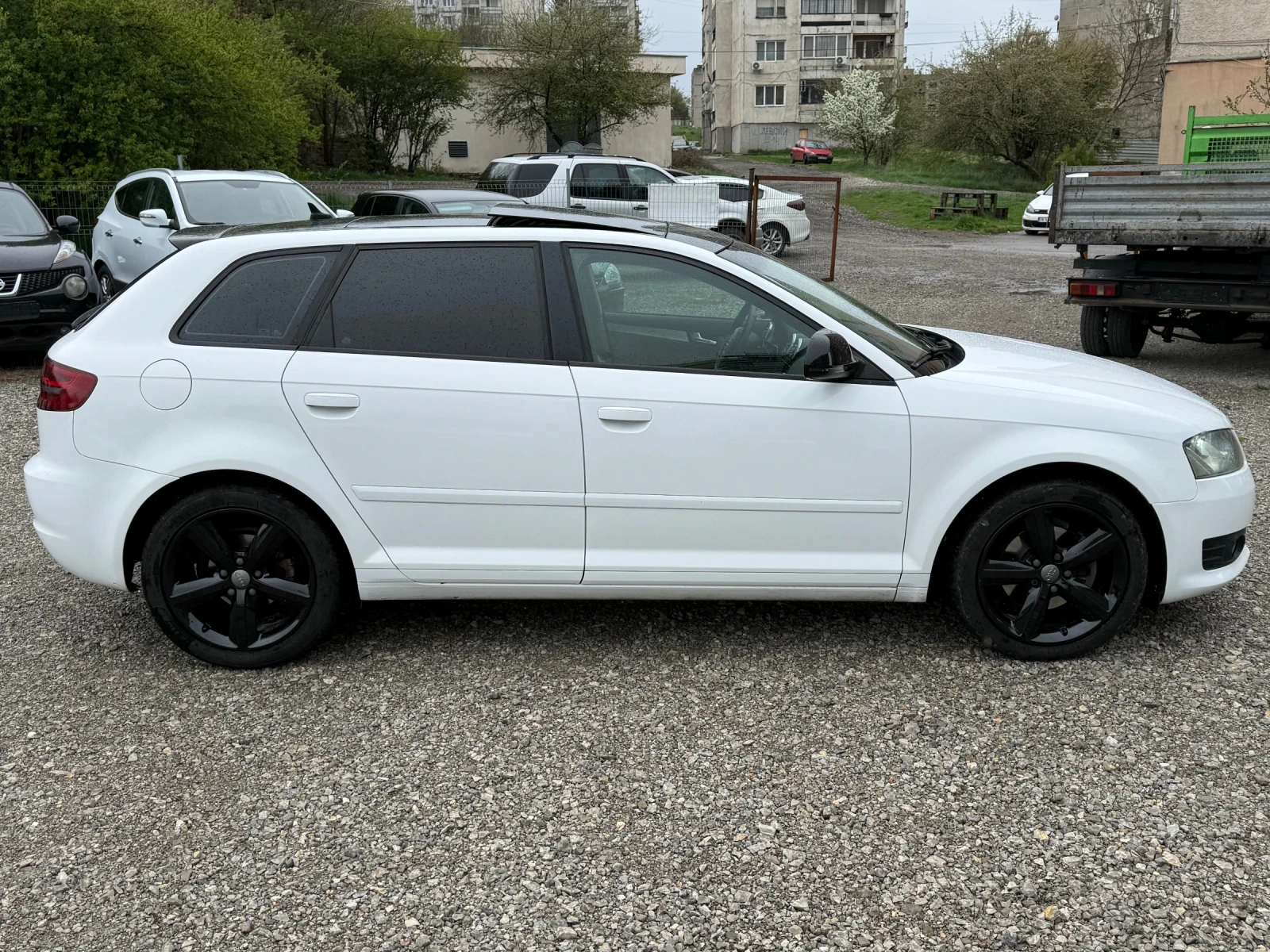 Audi A3 2.0TDI, снимка 4 - Автомобили и джипове - 54115836