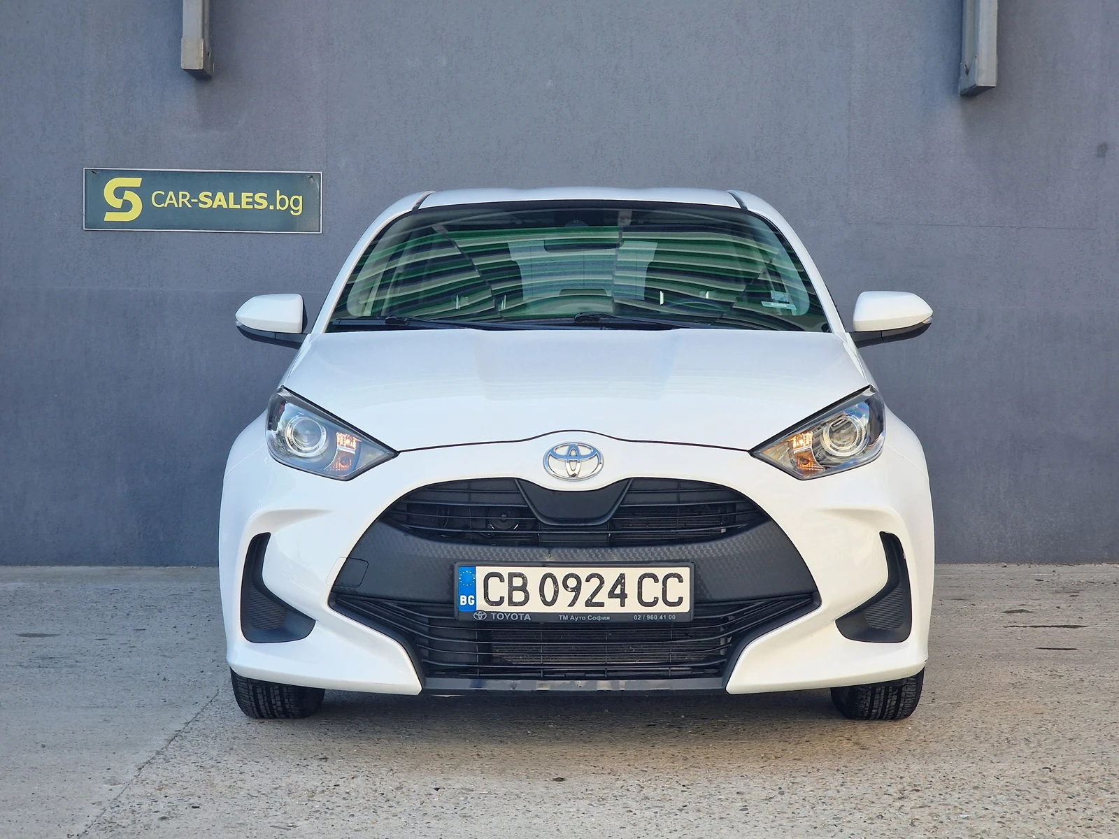 Toyota Yaris 1.5 41500km от България, снимка 3 - Автомобили и джипове - 54142873