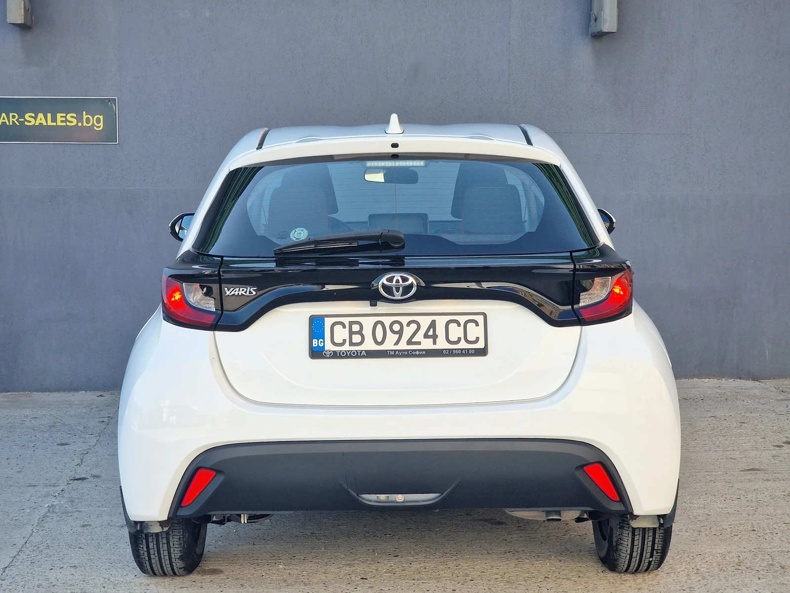 Toyota Yaris 1.5 41500km от България, снимка 7 - Автомобили и джипове - 54142873