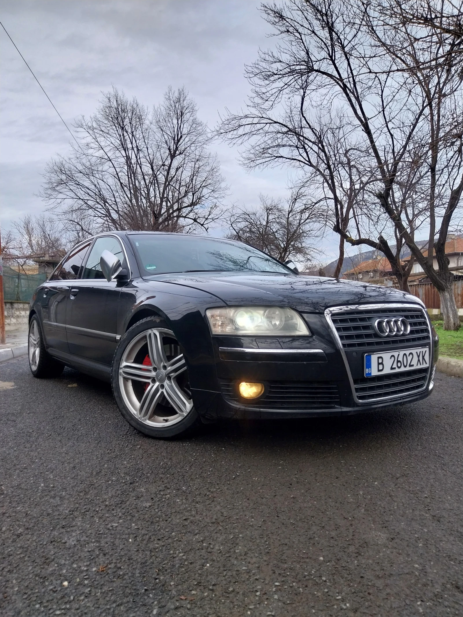 Audi A8 3.2 benzin много запазен , снимка 2 - Автомобили и джипове - 54142735