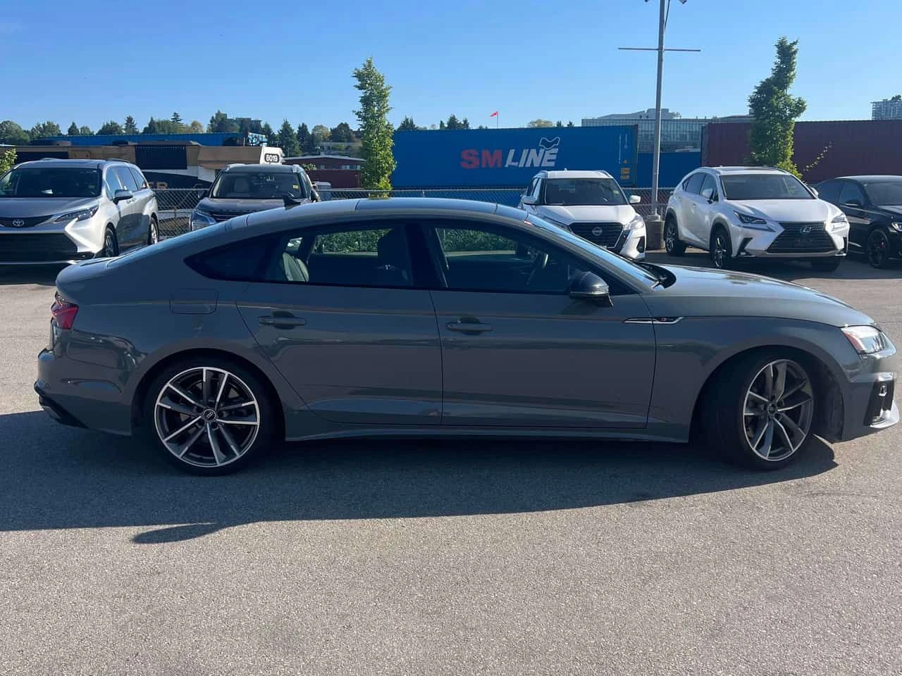 Audi A5 Progressiv/ПАНОРАМА/ДИСТРОНИК/360, снимка 4 - Автомобили и джипове - 54399404