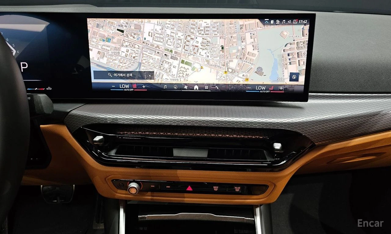BMW 320 i M* SPORT* ПОДГРЕВ* НАВИГАЦИЯ, снимка 8 - Автомобили и джипове - 54739347