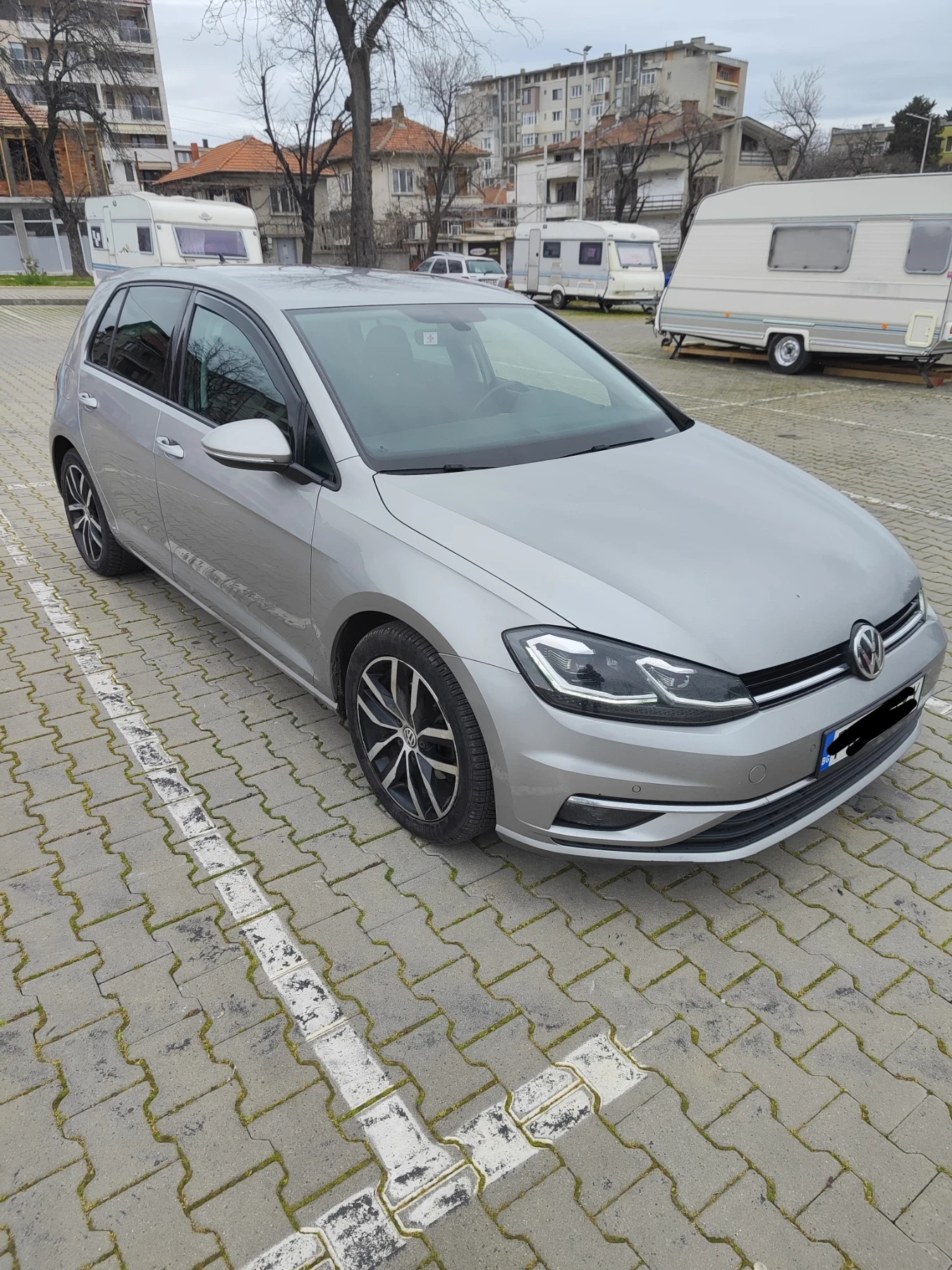 VW Golf VW golf 1.6 TDI JOIN automatic DSG , всички екстри, снимка 2 - Автомобили и джипове - 54750115