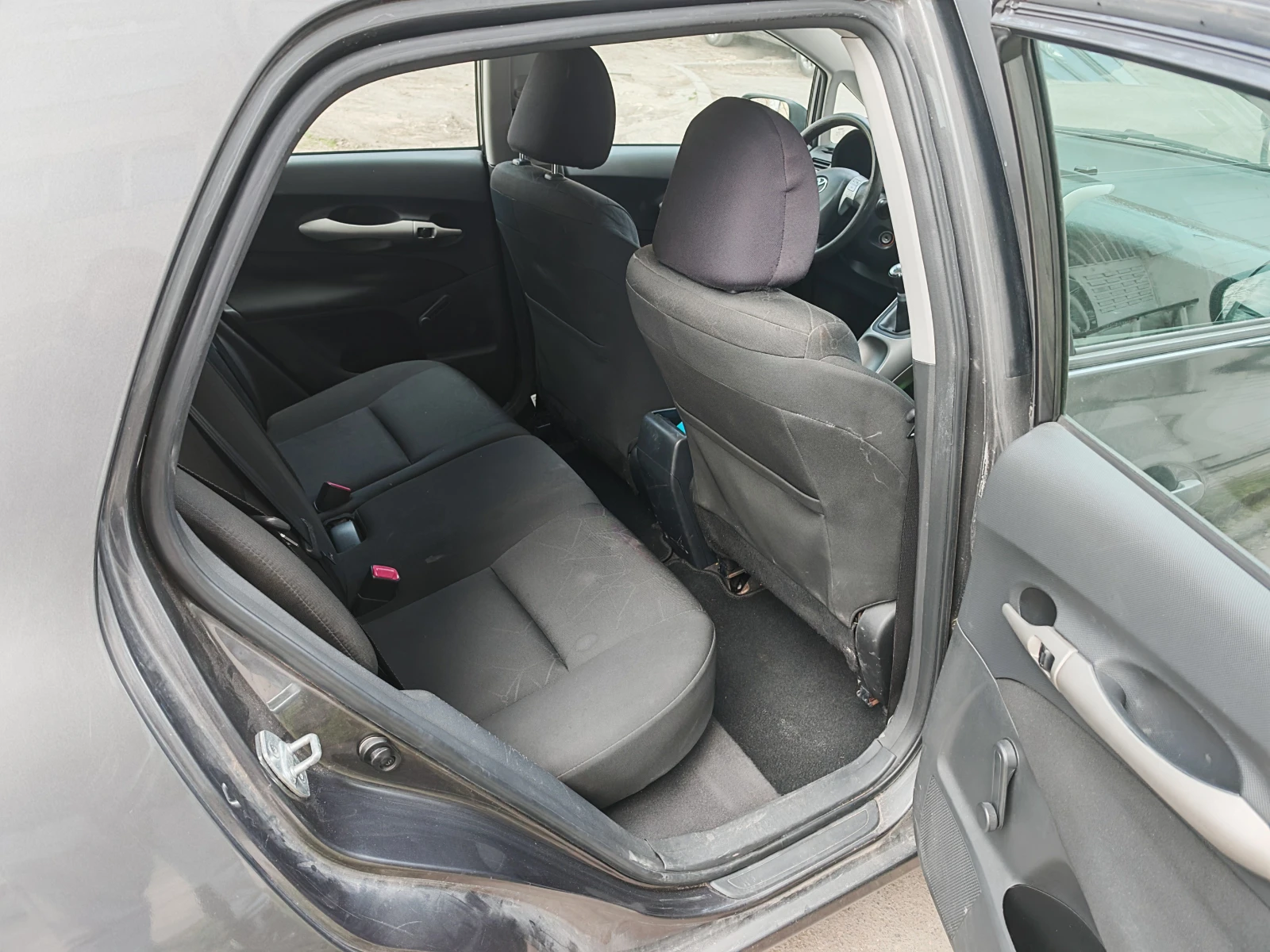 Toyota Auris 1.4, снимка 8 - Автомобили и джипове - 54814698