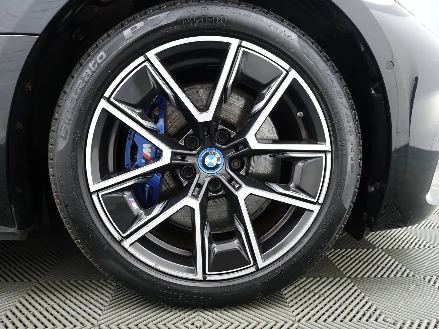BMW i4 M50e xDrive, снимка 8 - Автомобили и джипове - 54829438