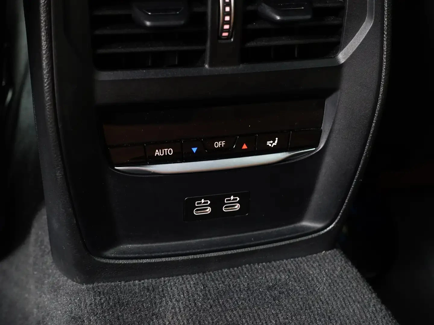 BMW i4 M50e xDrive, снимка 13 - Автомобили и джипове - 54829438