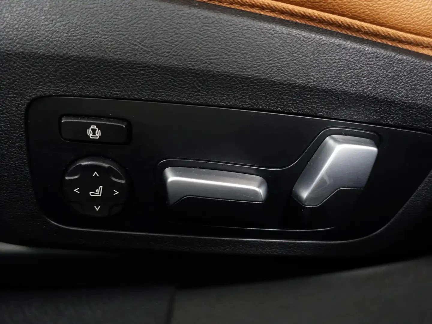 BMW i4 M50e xDrive, снимка 11 - Автомобили и джипове - 54829438