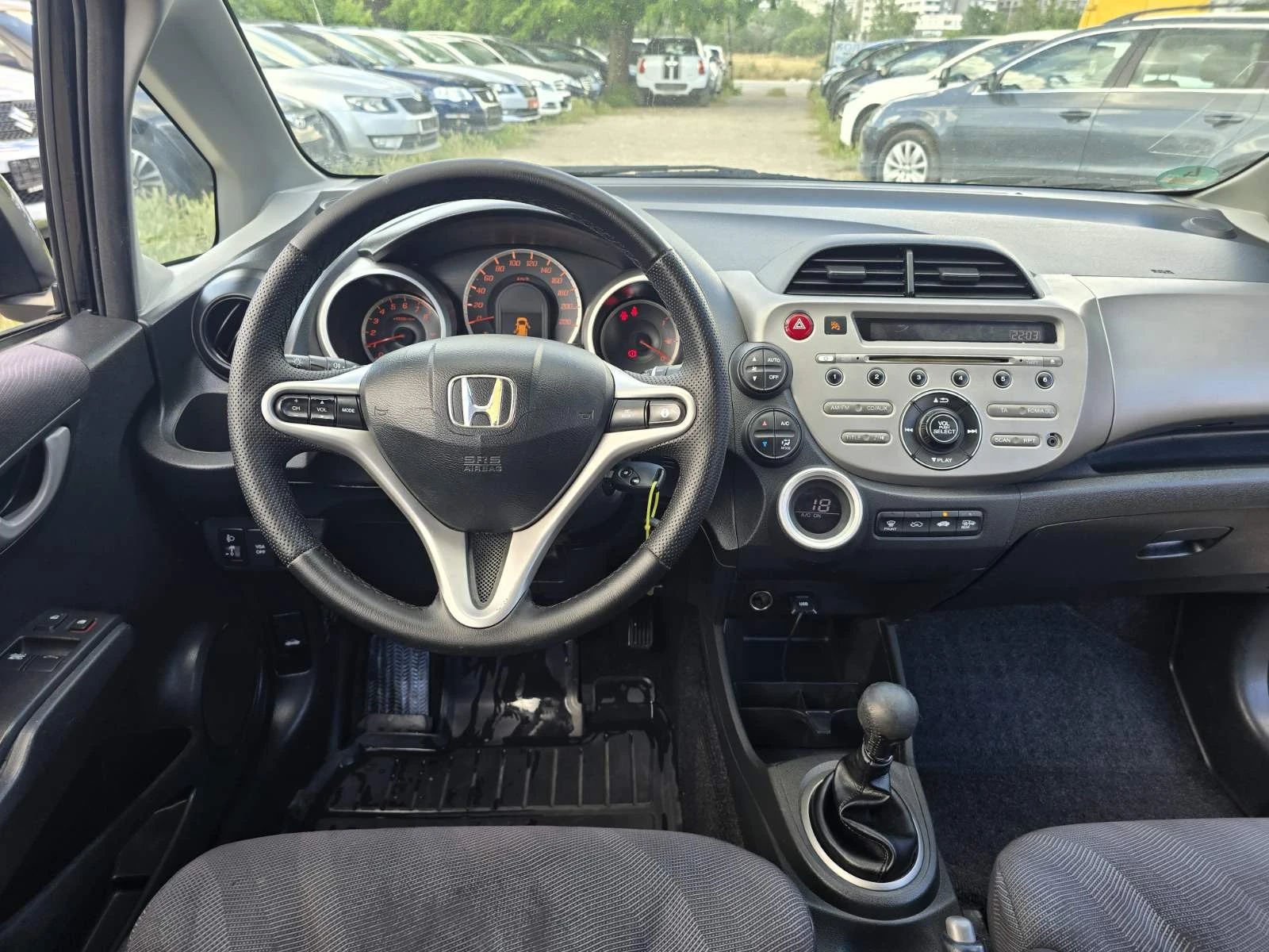 Honda Jazz ТОП1.4i 99hp КЛИМАТРОНИК, снимка 9 - Автомобили и джипове - 54995463