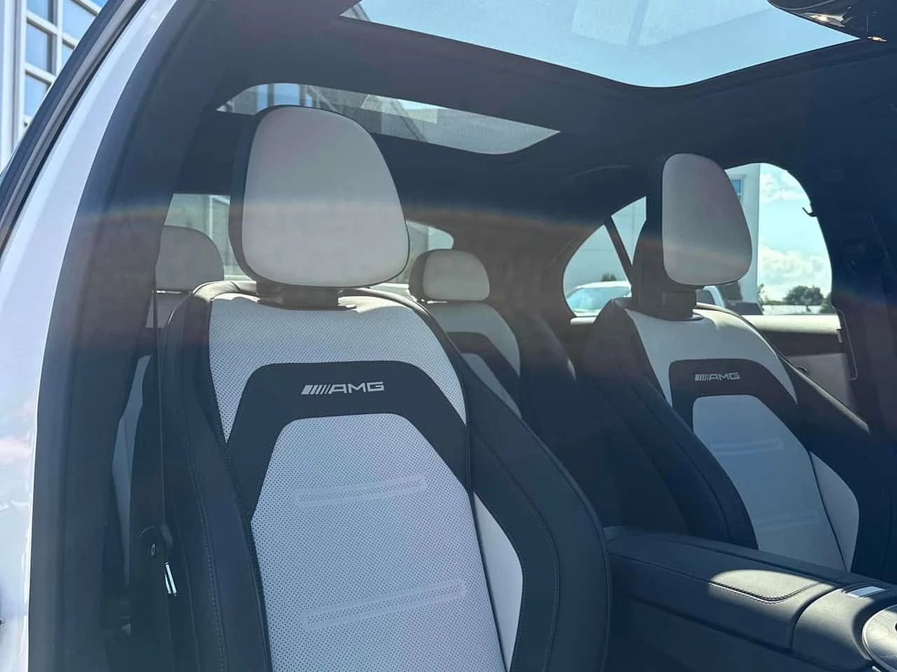 Mercedes-Benz E 53 AMG E * CARFAX * ����� �� ����������� | Mobile.bg � ����������� 10