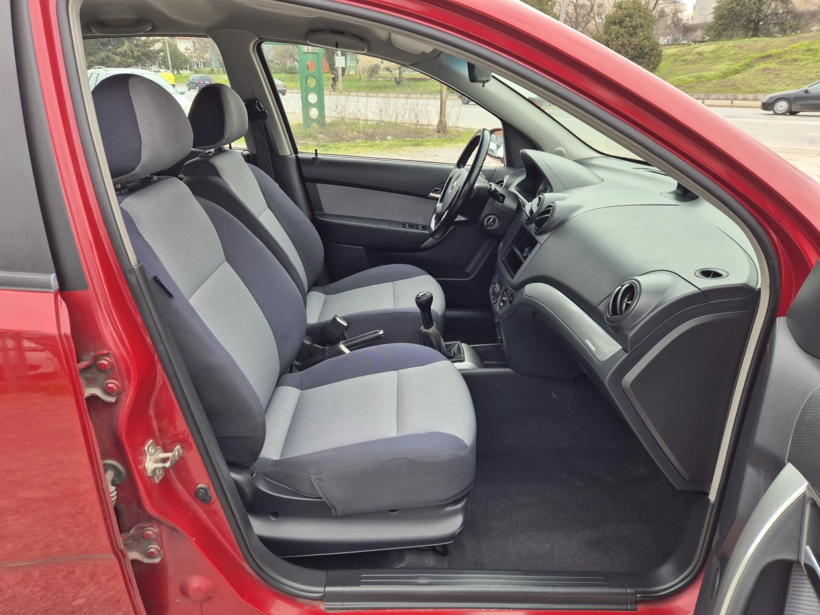 Chevrolet Aveo 1.2 i Газ BRC, снимка 9 - Автомобили и джипове - 55610770