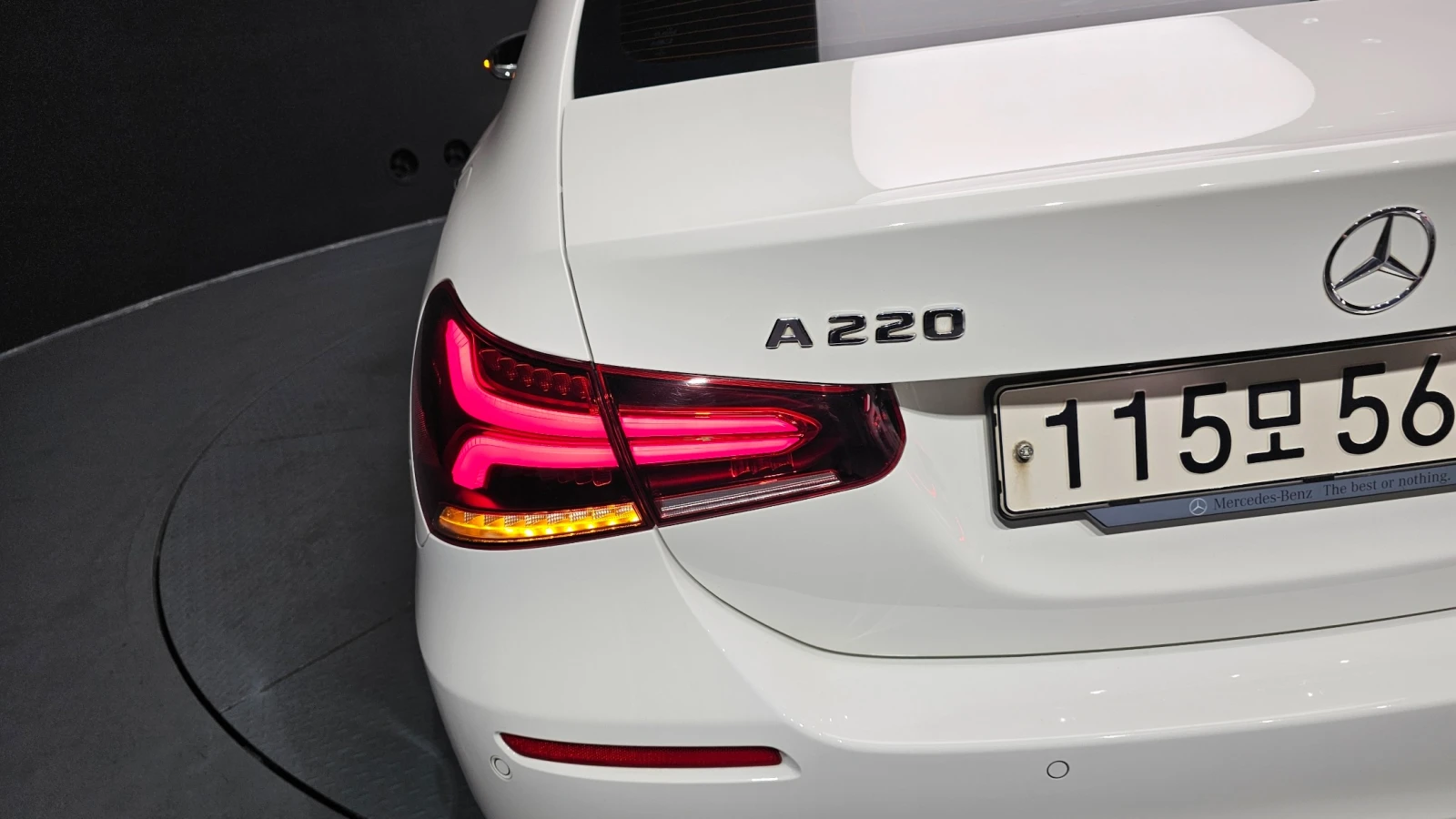 Mercedes-Benz A 220, снимка 5 - Автомобили и джипове - 55901095