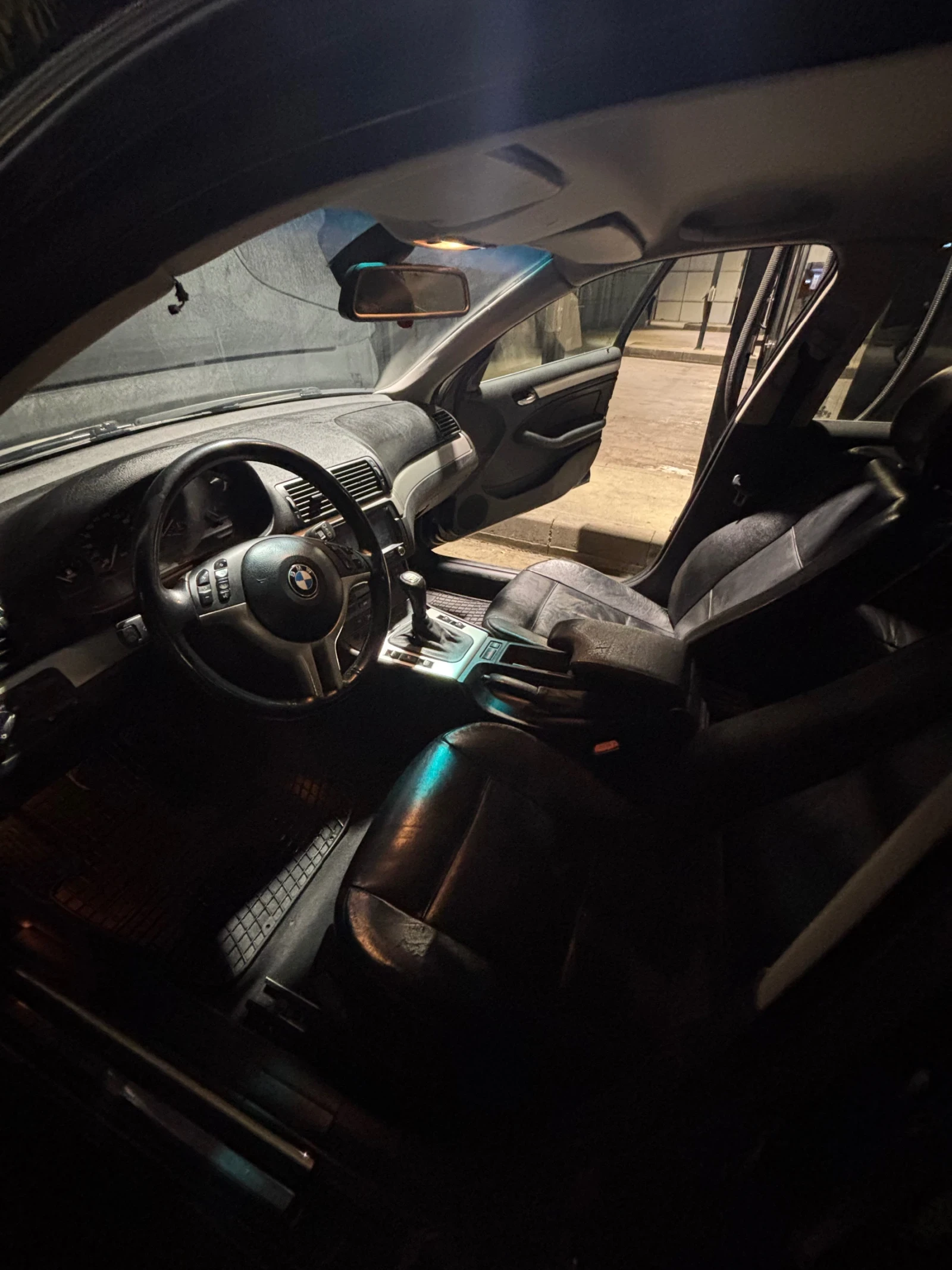 BMW 330, снимка 8 - Автомобили и джипове - 55932012