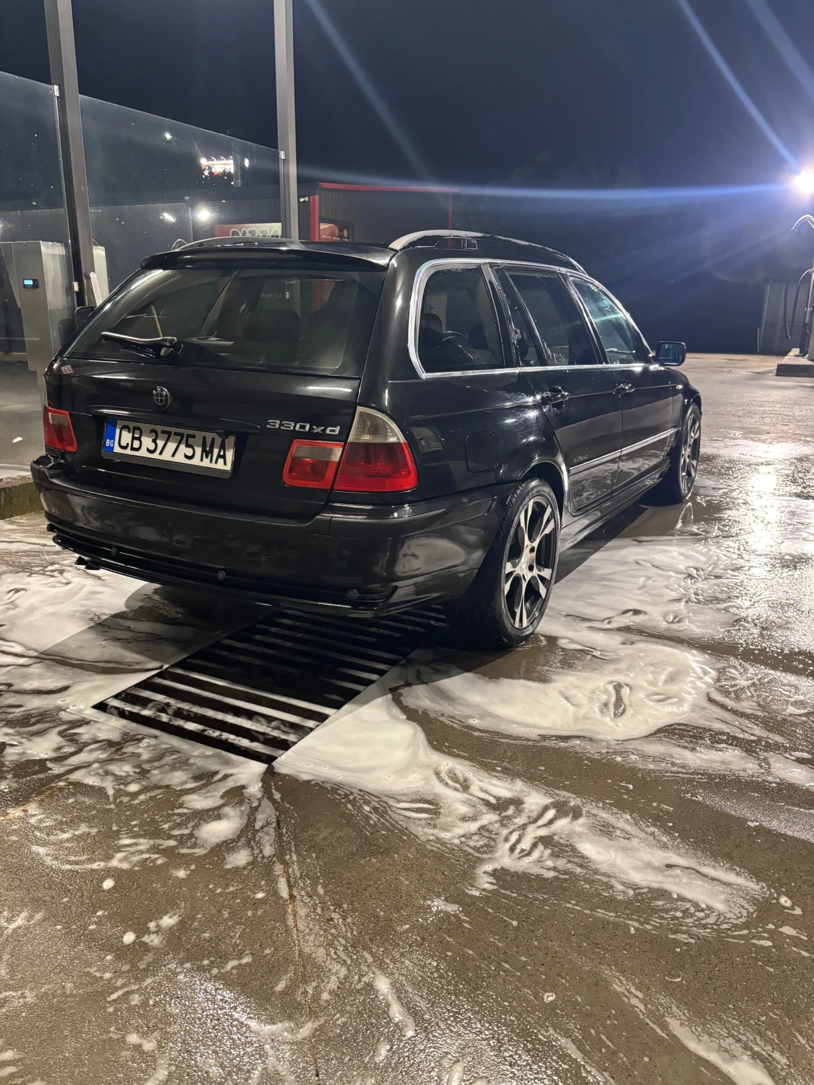 BMW 330, снимка 5 - Автомобили и джипове - 55932012