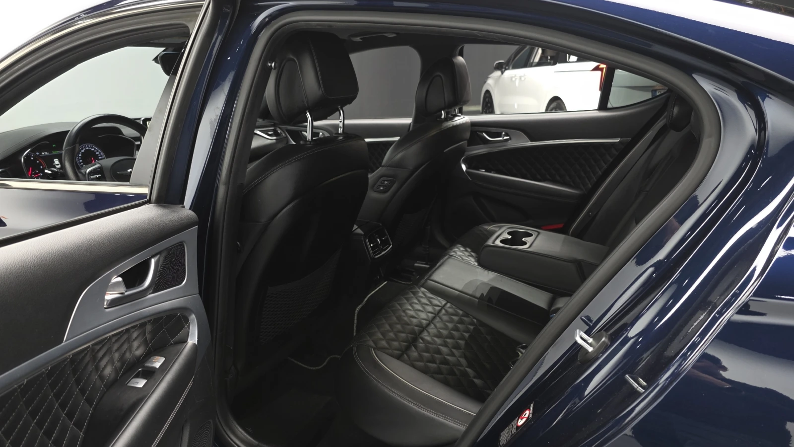 Genesis G70 2.0T 2WD SPORT PACKAGE autoprime.bg, снимка 11 - Автомобили и джипове - 55948137