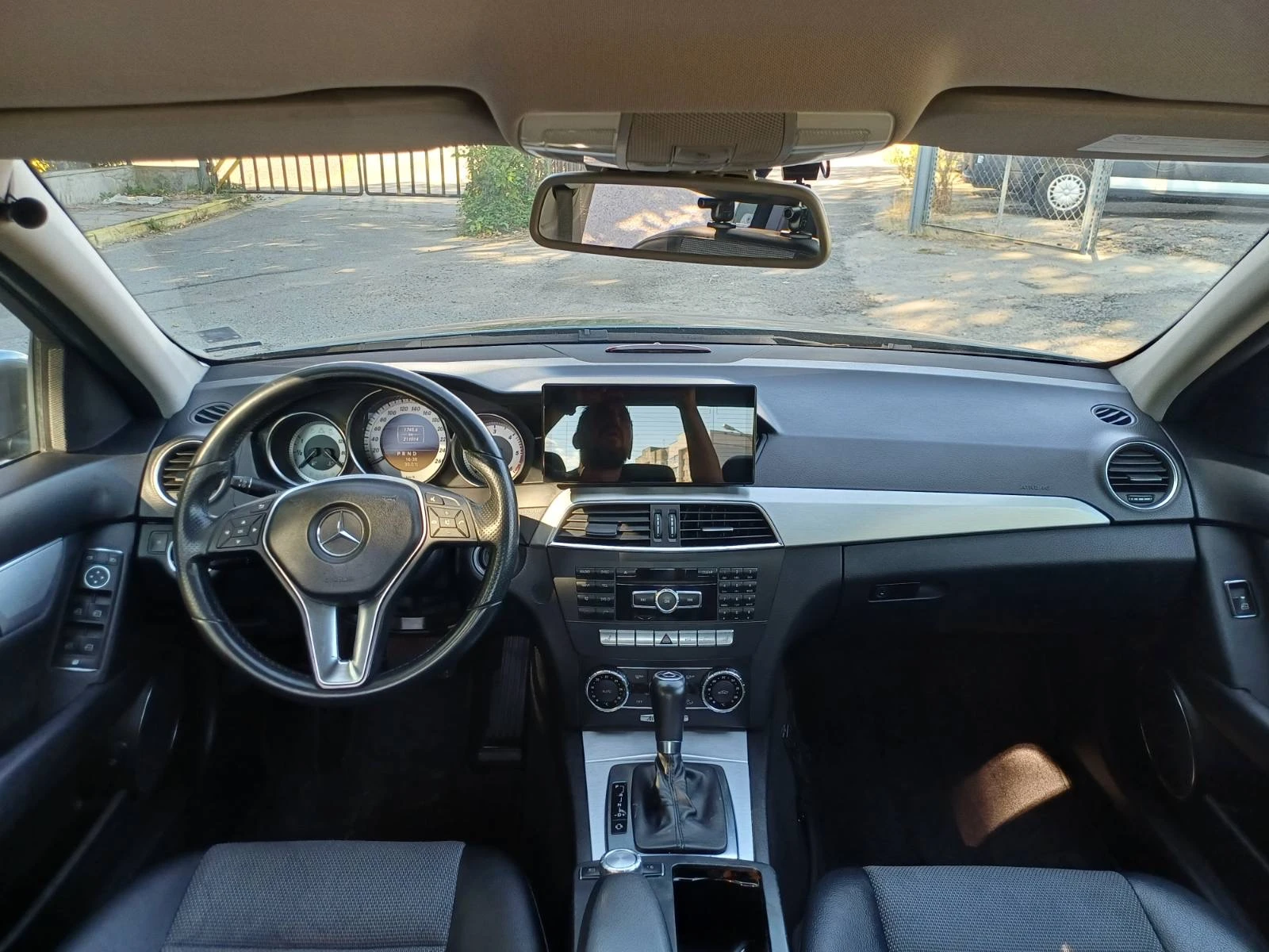 Mercedes-Benz C 220 CDI Avantgarde Facelift, снимка 12 - Автомобили и джипове - 56126452