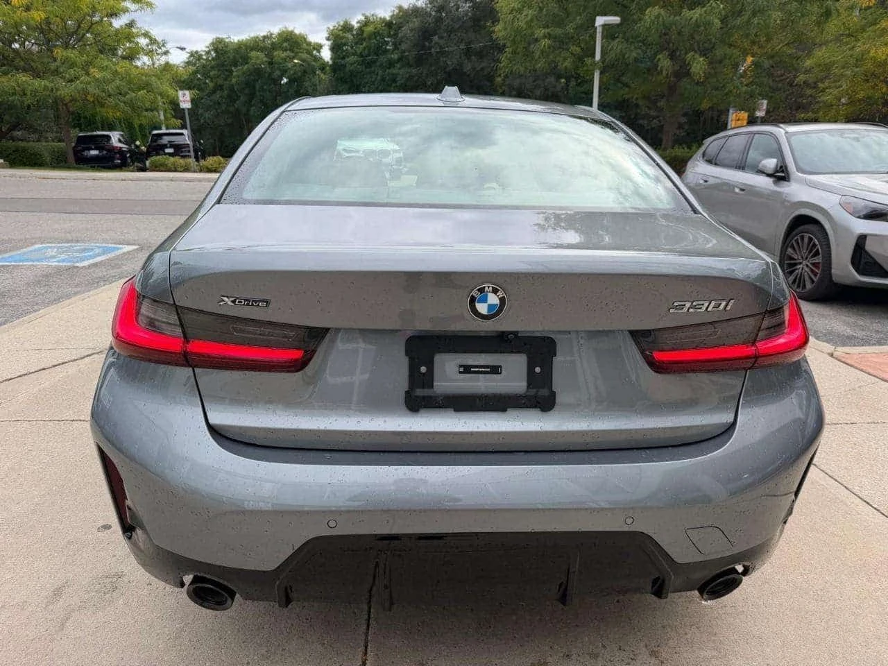 BMW 330 * АВТОКРЕДИТ * ГЛАВНО ПРЕДСТАВИТЕЛСТВО, снимка 5 - Автомобили и джипове - 56165135