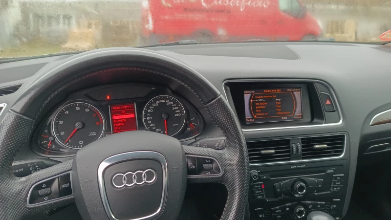 Audi Q5, снимка 8 - Автомобили и джипове - 47251570