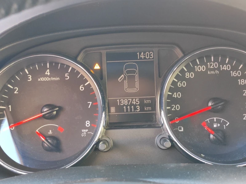 Nissan Qashqai, снимка 11 - Автомобили и джипове - 49040866