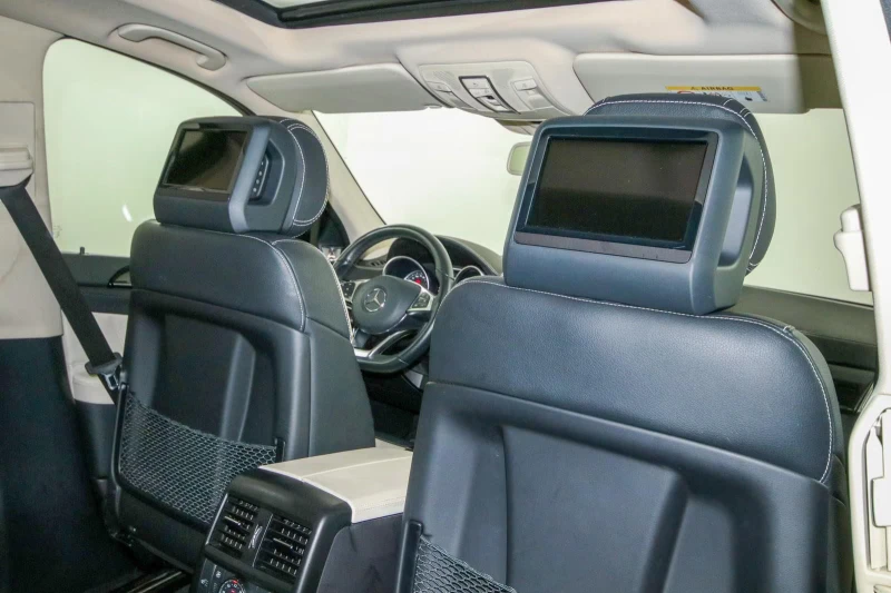 Mercedes-Benz GLE 400 4Matic/AMG-Pack/B&O/TV/360CAM/130D, снимка 11 - Автомобили и джипове - 51962010