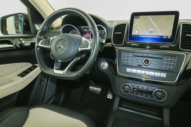 Mercedes-Benz GLE 400 4Matic/AMG-Pack/B&O/TV/360CAM/130D, снимка 8 - Автомобили и джипове - 51962010