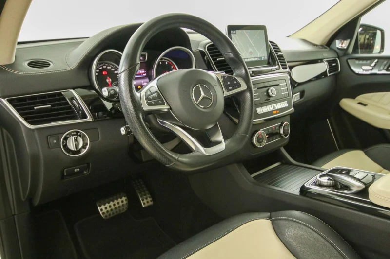 Mercedes-Benz GLE 400 4Matic/AMG-Pack/B&O/TV/360CAM/130D, снимка 7 - Автомобили и джипове - 51962010