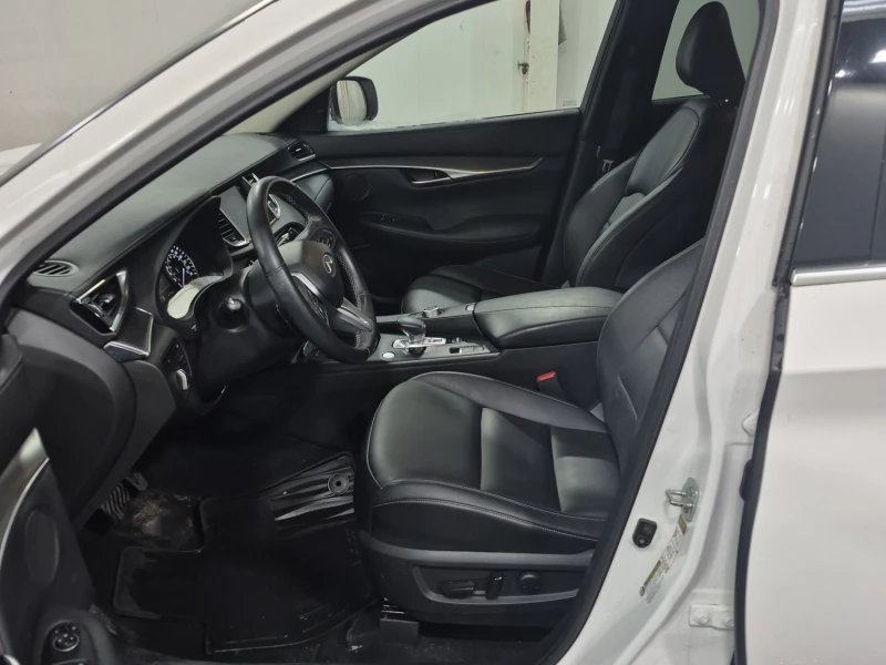 Infiniti QX50 PURE * * CARFAX * * АВТО КРЕДИТ * * , снимка 5 - Автомобили и джипове - 53216769