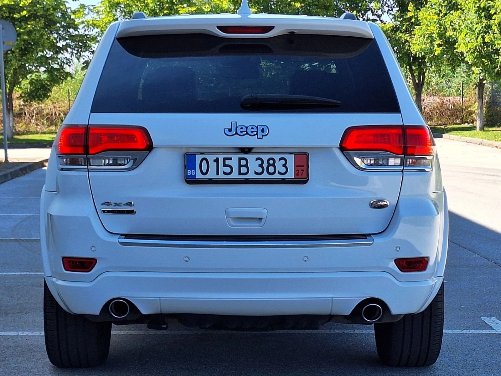 Jeep Grand cherokee 3.0 CRD* OVERLAND* ПЪЛНА СЕРВИЗНА  ИСТОРИЯ * 2 TV - изображение 6