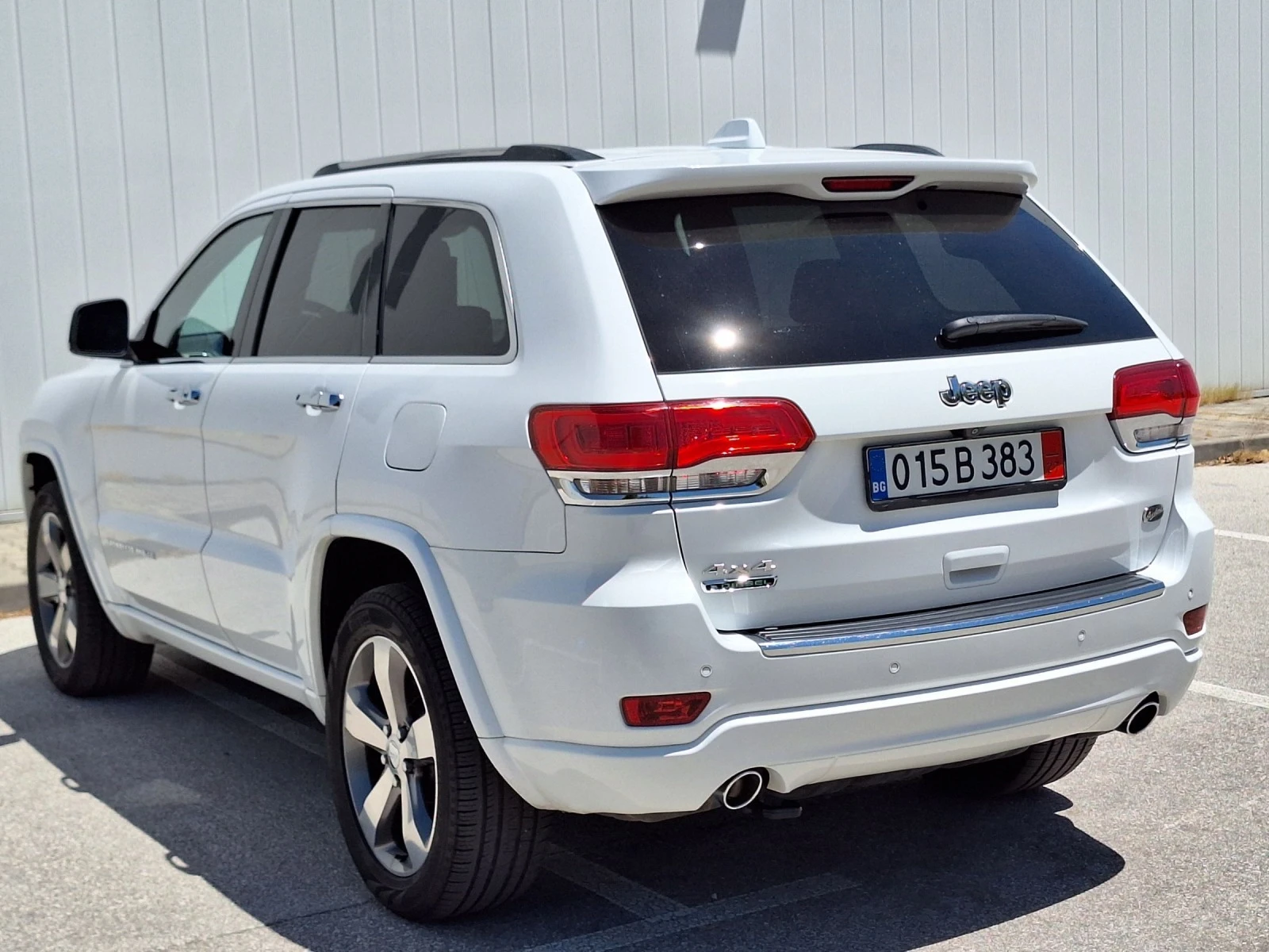 Jeep Grand cherokee 3.0 CRD* OVERLAND* ПЪЛНА СЕРВИЗНА  ИСТОРИЯ * 2 TV - изображение 5