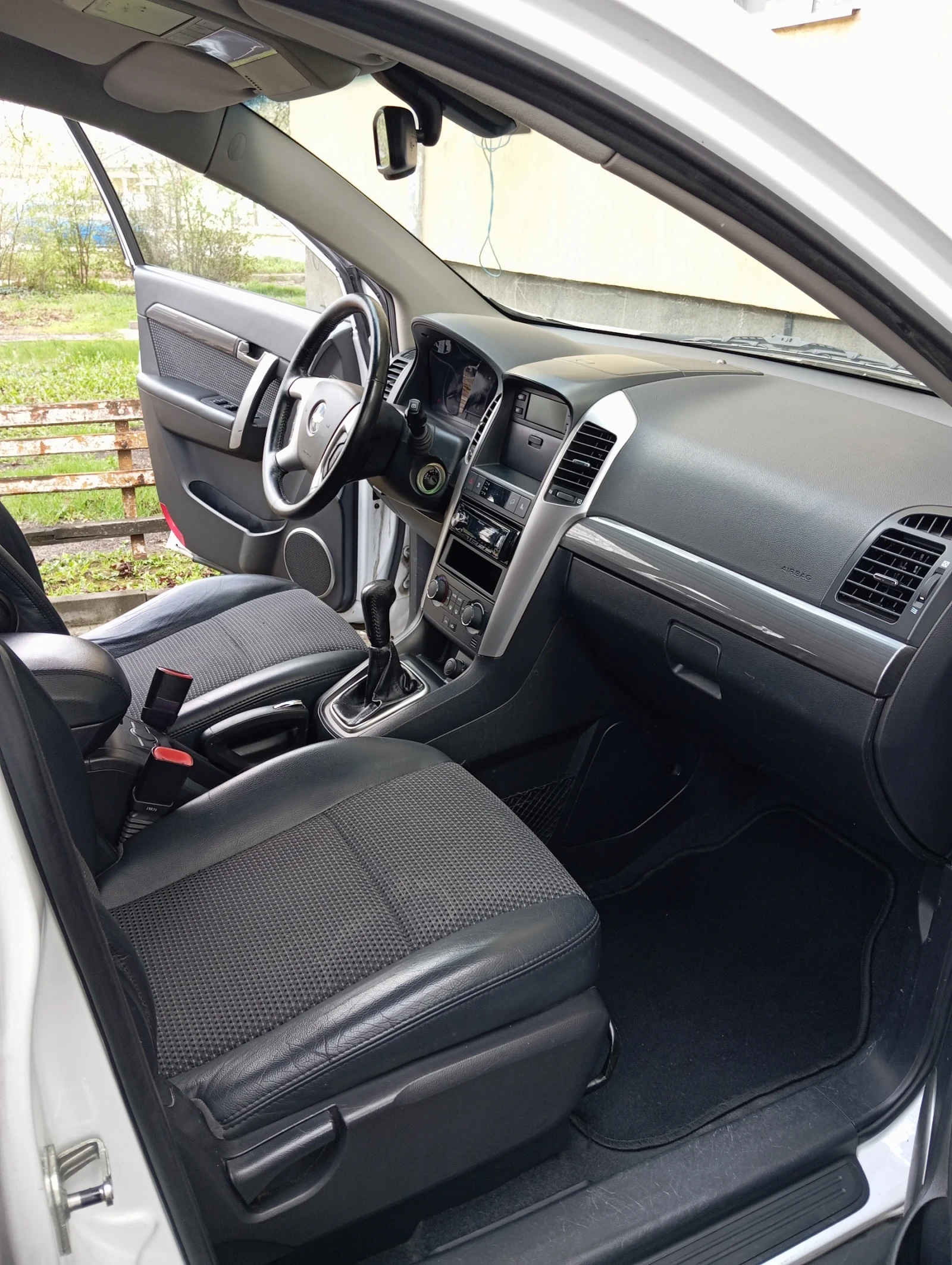Chevrolet Captiva 2.4 SWISS - изображение 8