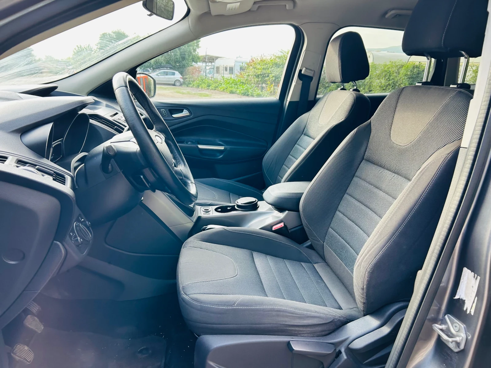 Ford Kuga 2.0 d - изображение 8