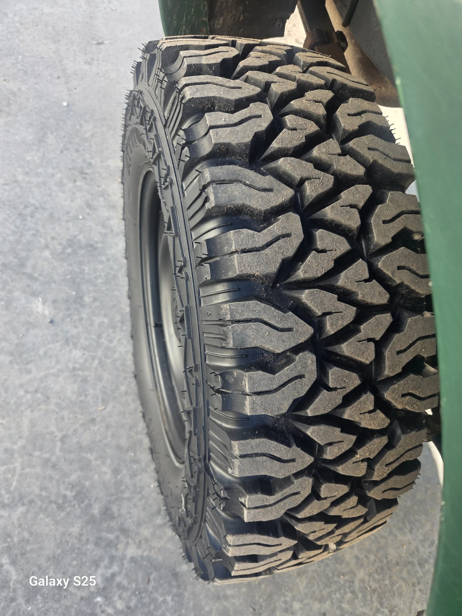 Toyota Hilux 2.5 - изображение 3