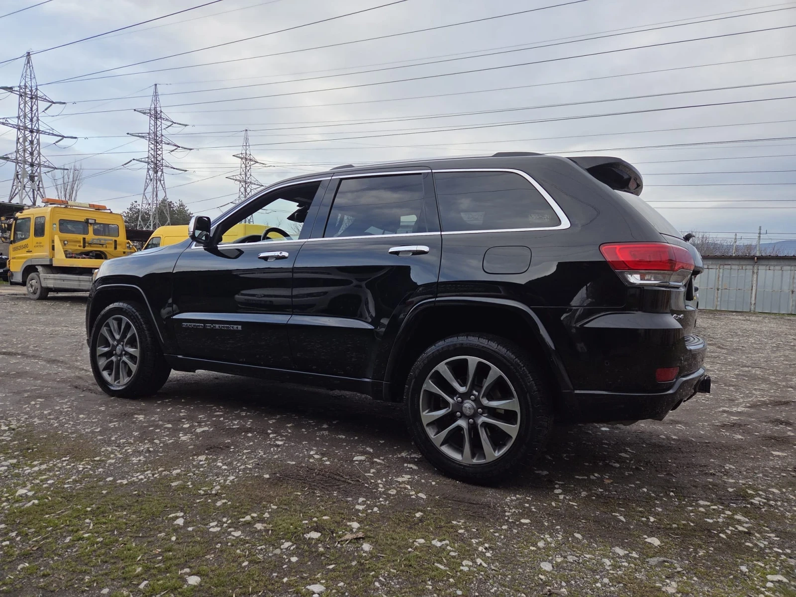 Jeep Grand cherokee, снимка 16 - Автомобили и джипове - 53302488