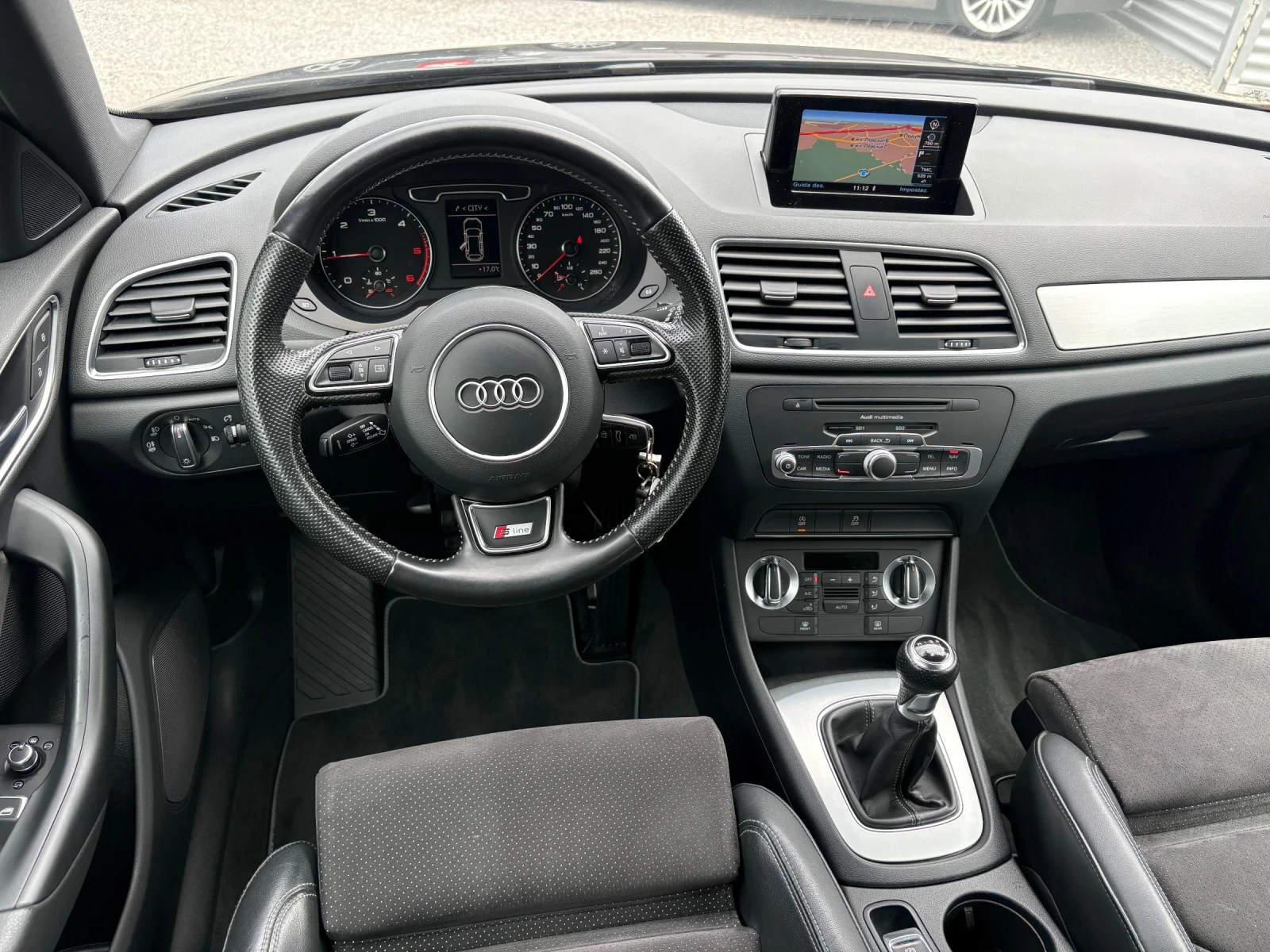 Audi Q3 2.0 TDI-S LINE + + + , снимка 14 - Автомобили и джипове - 54454420