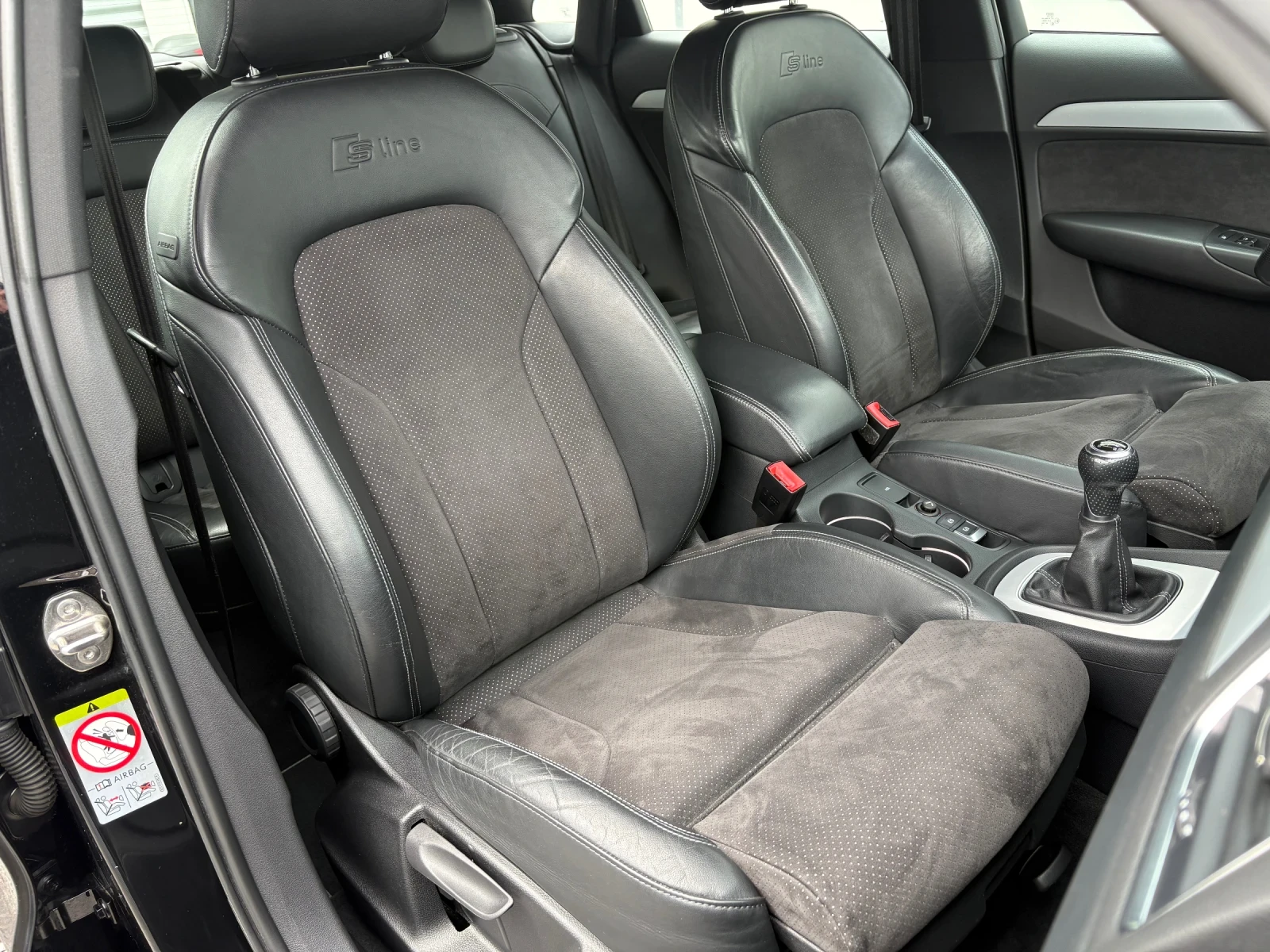 Audi Q3 2.0 TDI-S LINE + + + , снимка 11 - Автомобили и джипове - 54454420