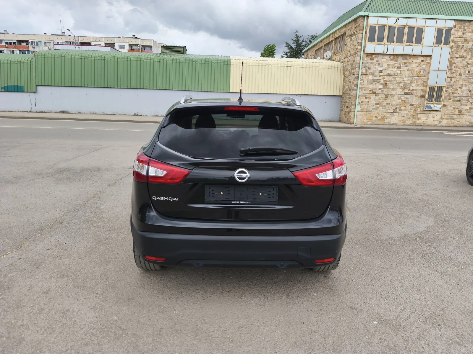 Nissan Qashqai Benzin Avtomatik, снимка 3 - Автомобили и джипове - 55027227