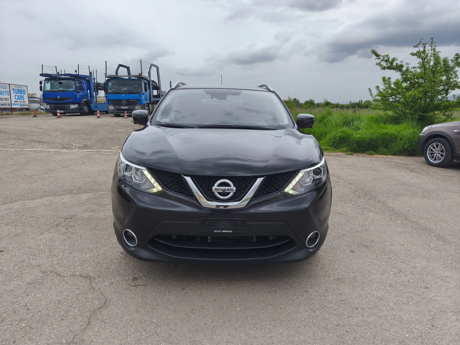 Nissan Qashqai Benzin Avtomatik, снимка 6 - Автомобили и джипове - 55027227