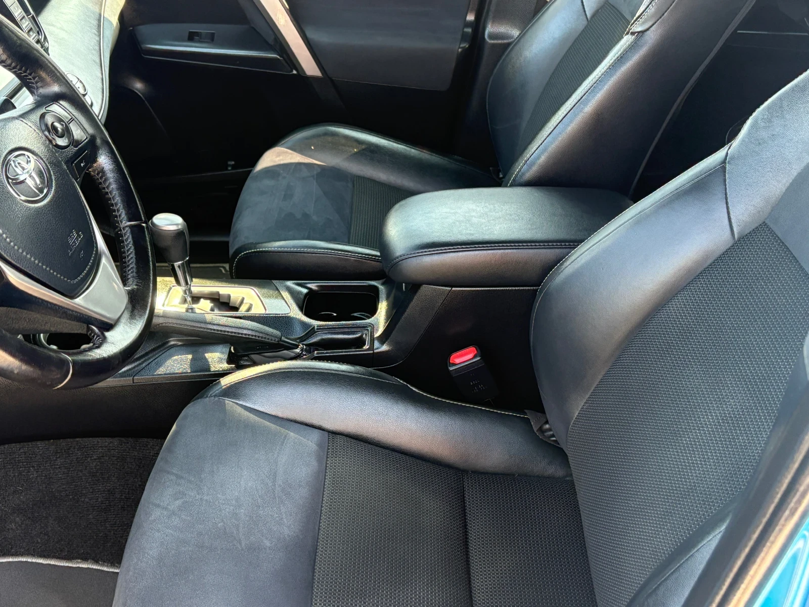 Toyota Rav4, снимка 7 - Автомобили и джипове - 55849138