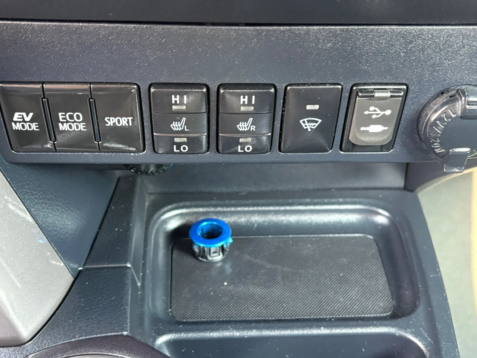 Toyota Rav4, снимка 14 - Автомобили и джипове - 55849138