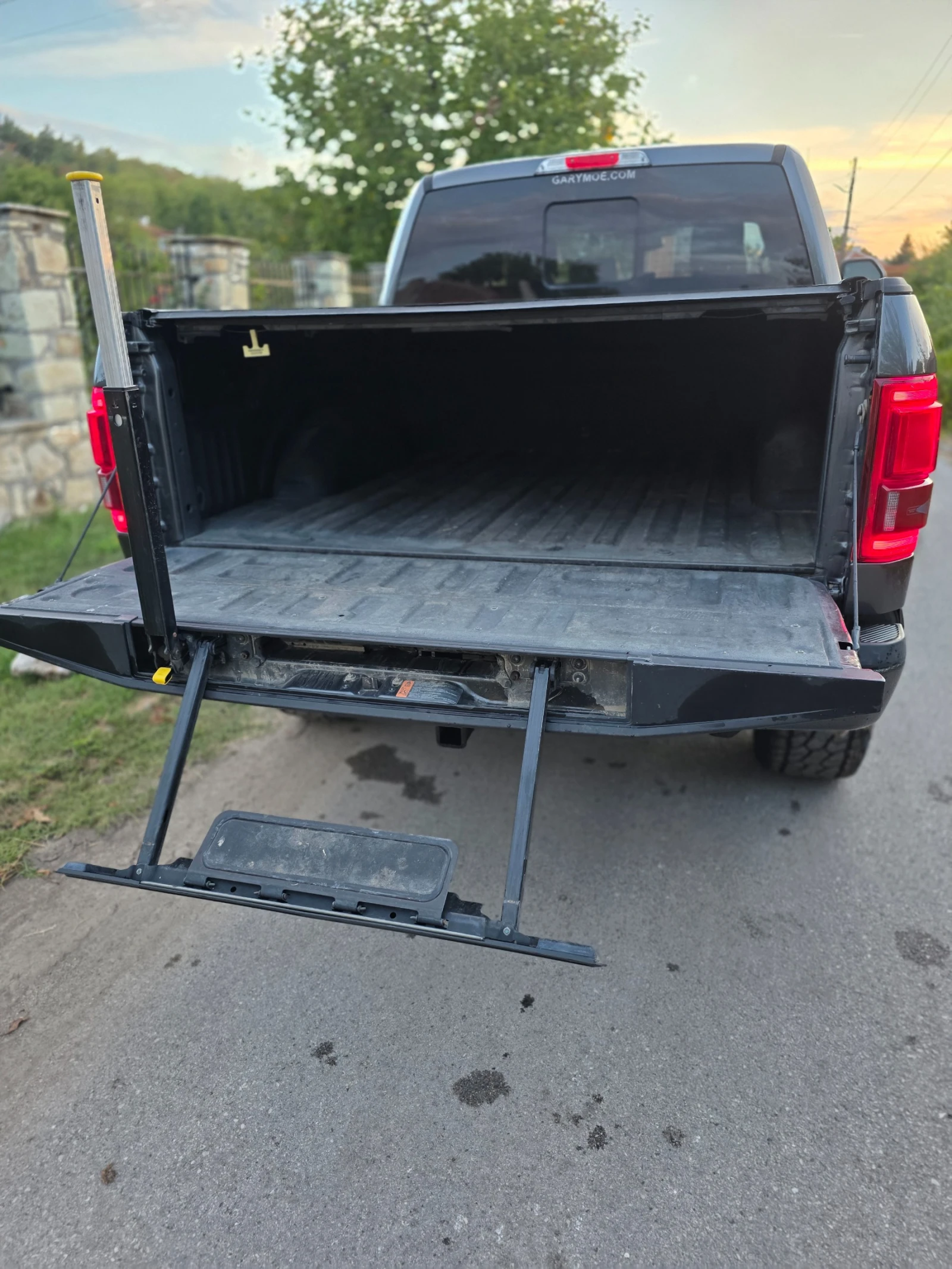 Ford F150 5.0 V8 LARIAT, снимка 8 - Автомобили и джипове - 56368898