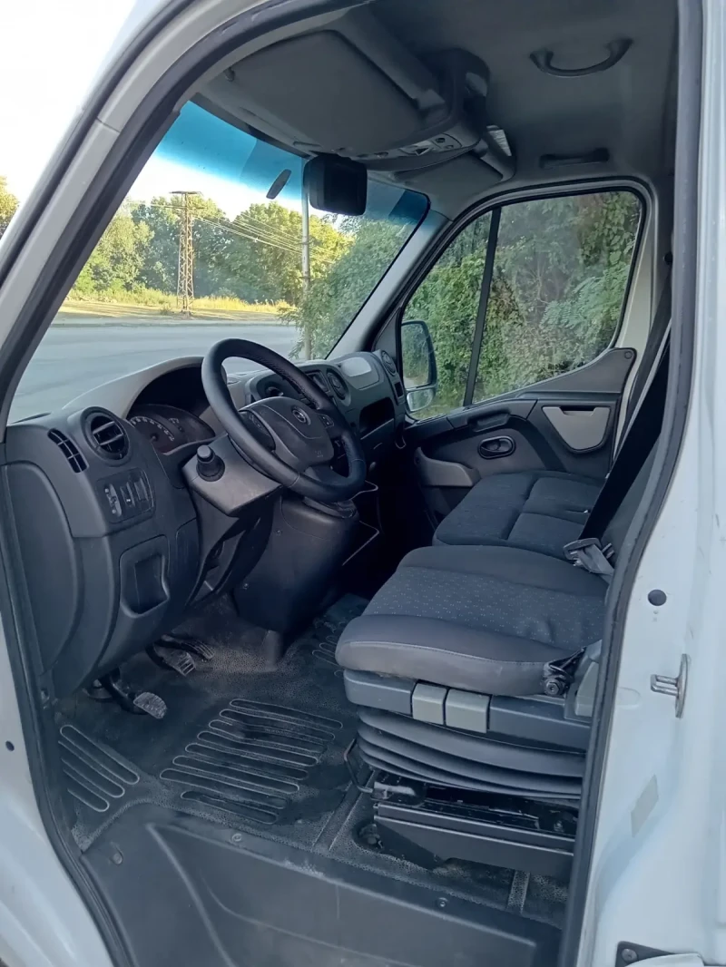 Renault Master 2.3 DCI Климатик , снимка 9 - Бусове и автобуси - 46448713