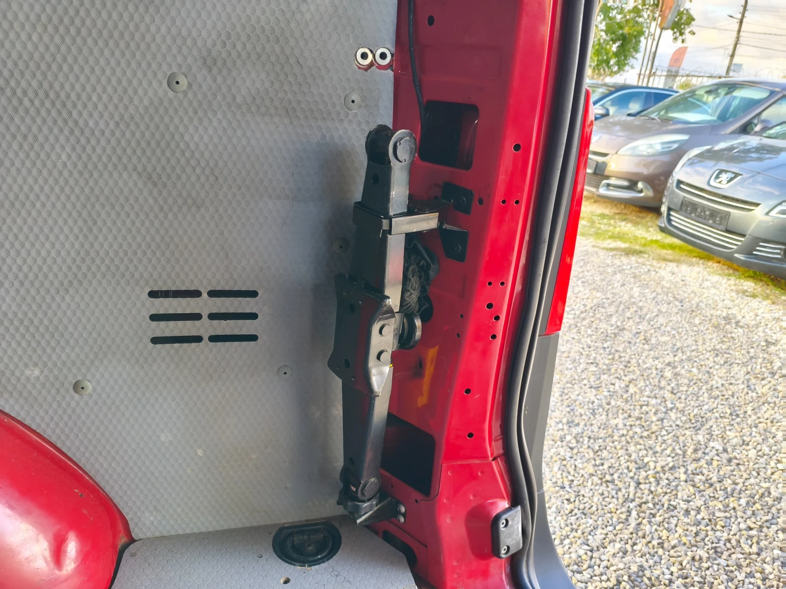Mercedes-Benz Vito 116 * Автоматик * Камера * 3 места, снимка 15 - Бусове и автобуси - 56685535