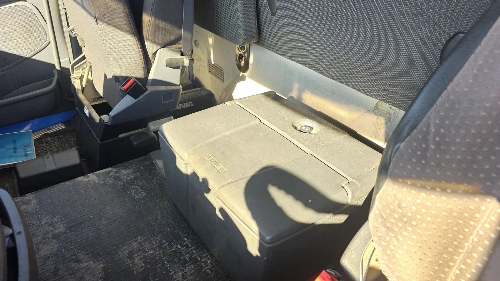 Scania R 420 EURO 5 EEV 6X2 - изображение 7