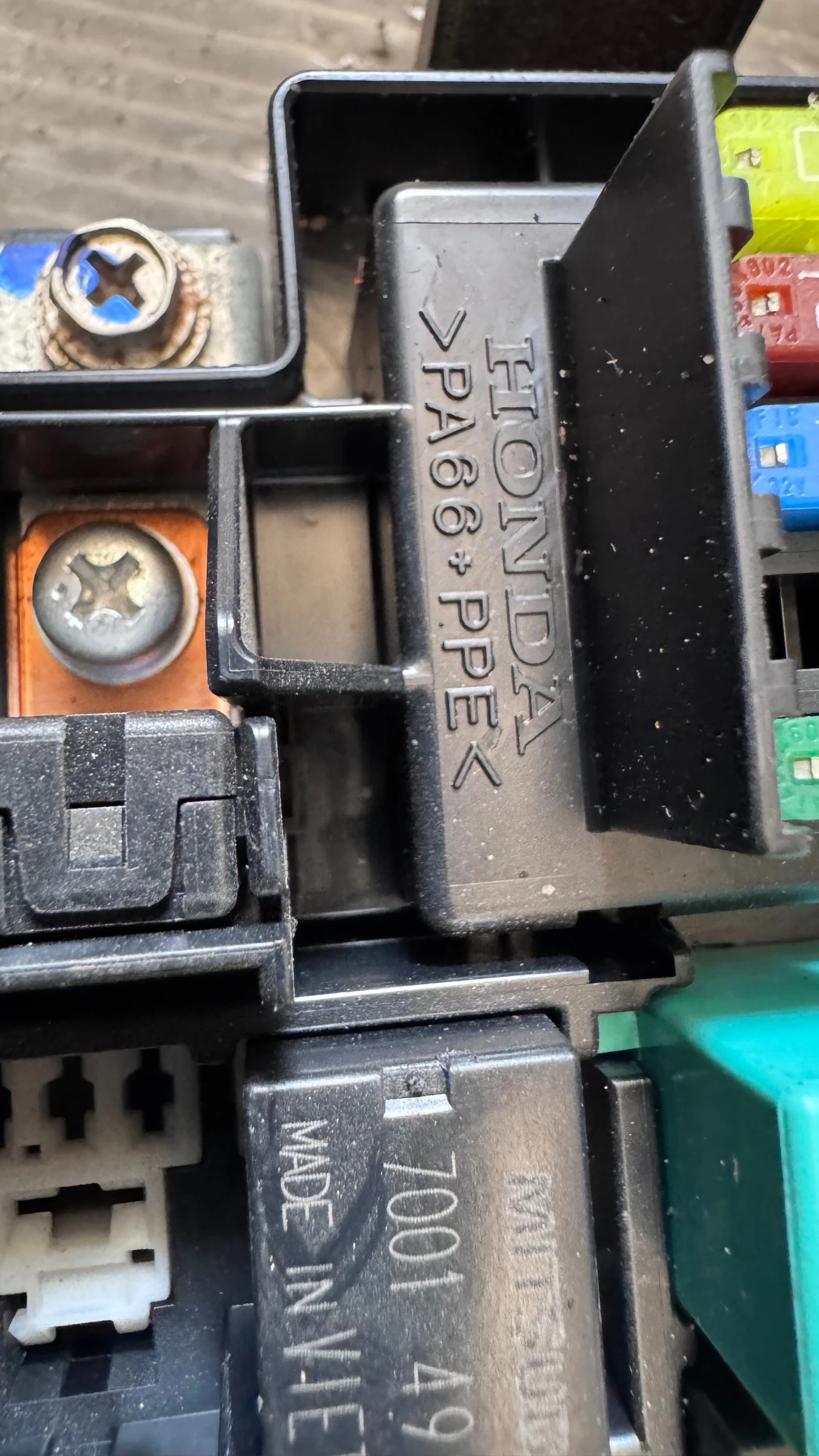 ��������� ����� (������� ����� BSI / BSM ) �� Honda CR-V -  PA66+PPE | Mobile.bg � ����������� 2