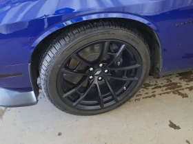 Dodge Challenger 5.7L R/T * CARFAX * PANORAMA* , снимка 17