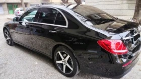 Mercedes-Benz E 220 AMG, снимка 2