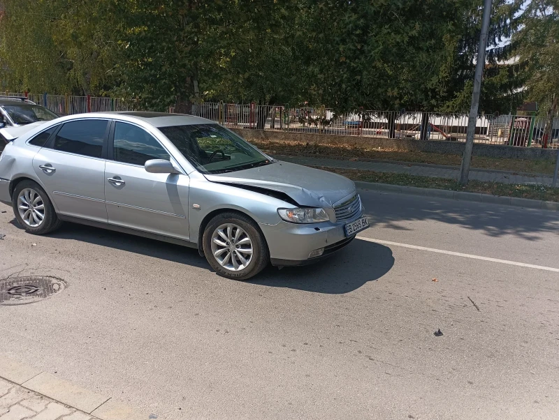 Hyundai Grandeur, снимка 1 - Автомобили и джипове - 47561347